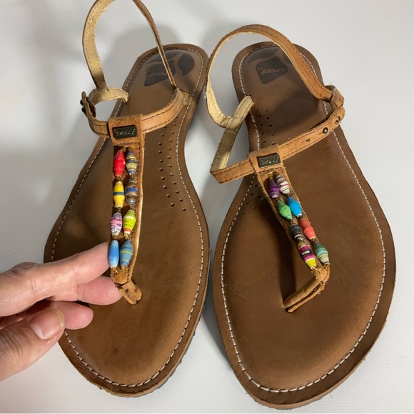 Reef Multi-Color Jewel Beads Between Toe Brown Ankle Strap Sandals Snap Closure. - Picture 9 of 16